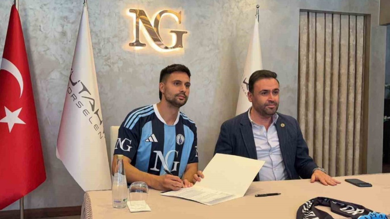 Kütahyaspor, Tarkan Serbest’i kadrosuna kattı