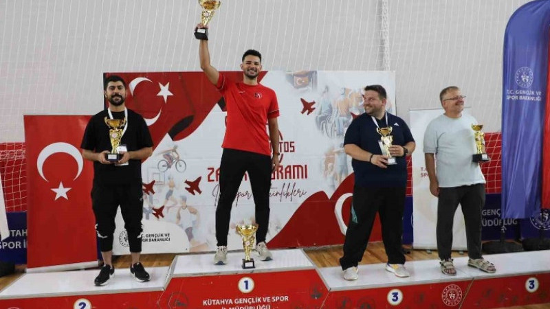 Kütahya’da 30 Ağustos Yıldızlar Taekwondo Zafer Kupası’nda ödül heyecanı