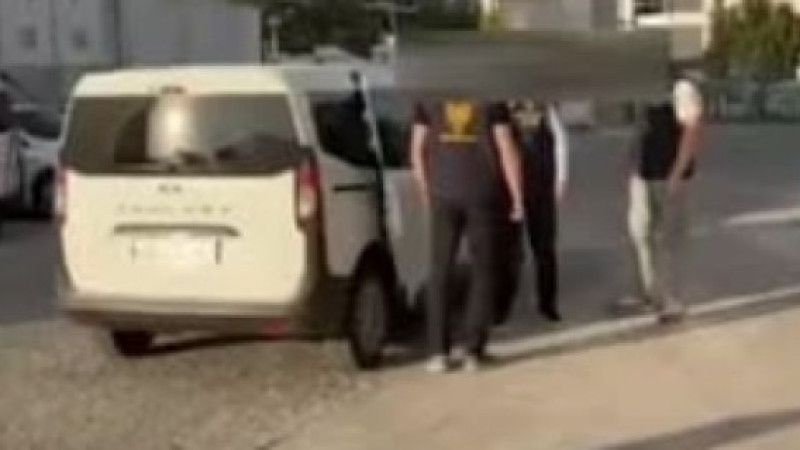 Kütahya’daki polis denetiminde kardeşinin kimliğini gösteren şüpheli yakalandı