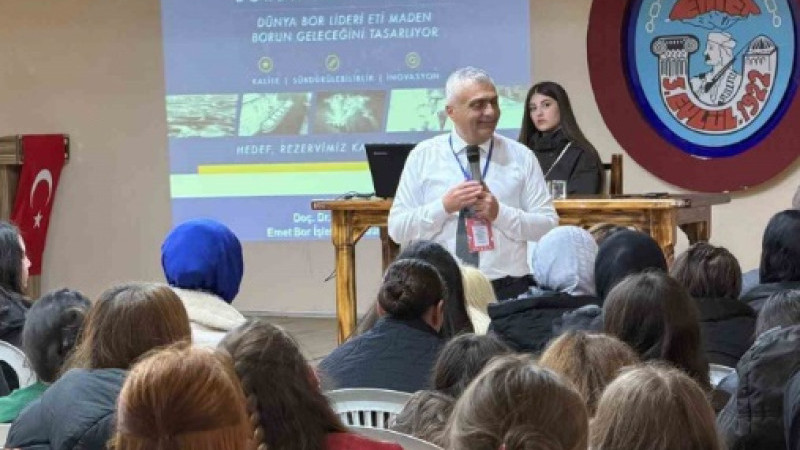 Emetli öğrenciler borun geleceğini bilimle keşfetti