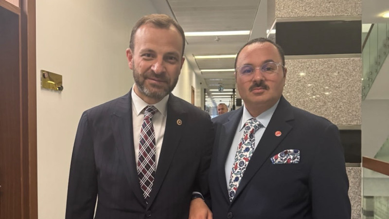 Makamın büyüklüğü koltukta değil