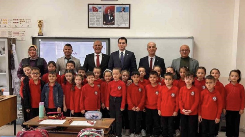 Mektup yazma mutluluğunu yaşadılar 