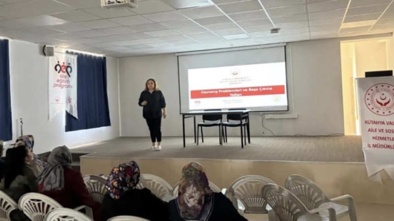 Velilere farkındalık eğitimi 